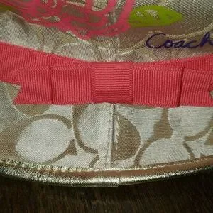 New Coach Poppy Fedora Floral Sig. C Metallic Gold Trim Floral Bucket Hat XS/S Coach | Accessories | New Coach Poppy Fedora Floral Sig C  main image 3